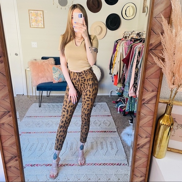 L'AGENCE Margot Spot Animal Print Jeans - Picture 3 of 10